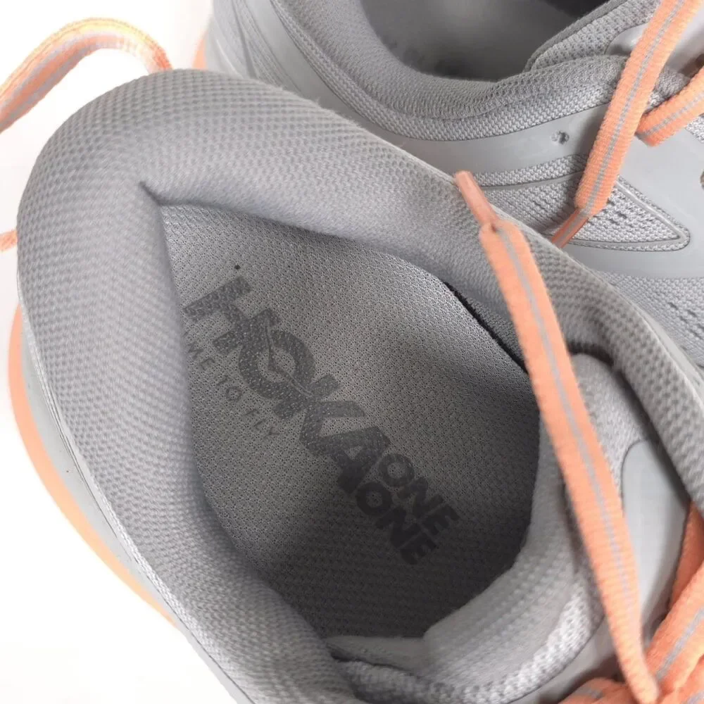 HOKA‎ Women's US 9 Gray Peach Athletic Sneakers Running Cushioned BONDI 7